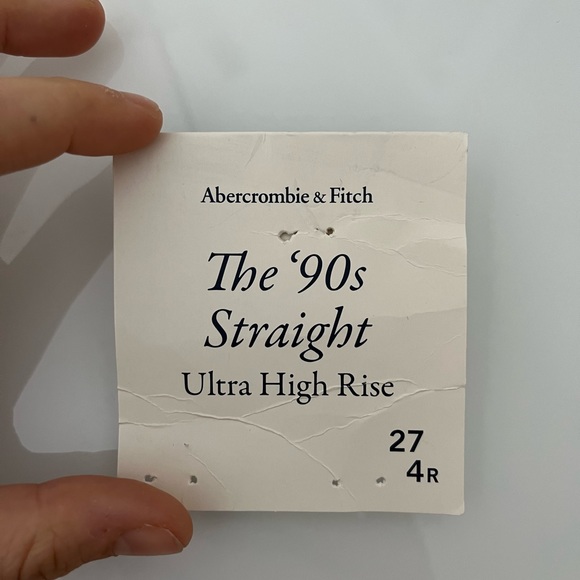 NWOT Ultra High Rise 90s Straight Jean - Picture 4 of 7